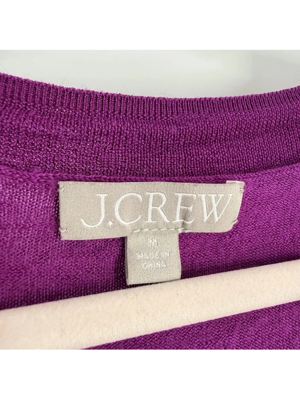 J Crew Merino Wool Sweater Womens Size Medium Magenta Lightweight V-Neck